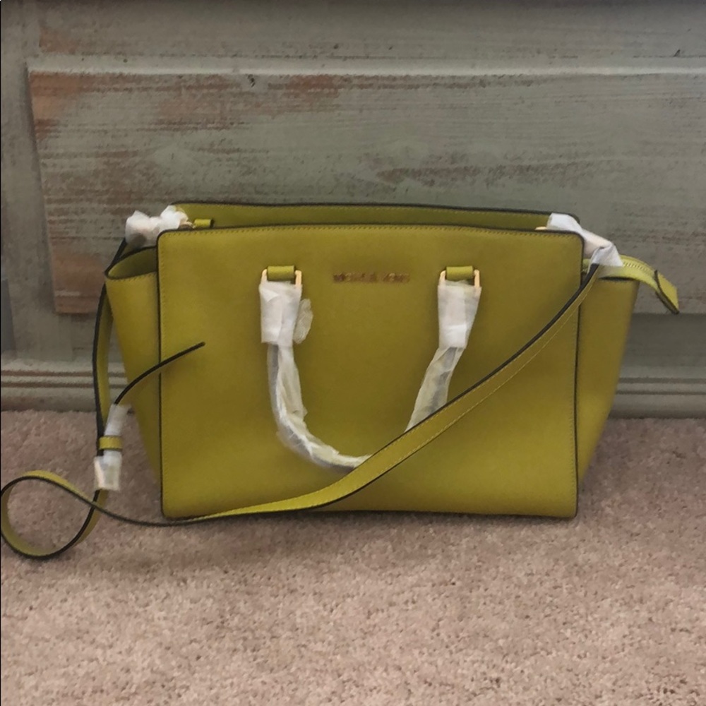 Micheal Kors Selma Purse!